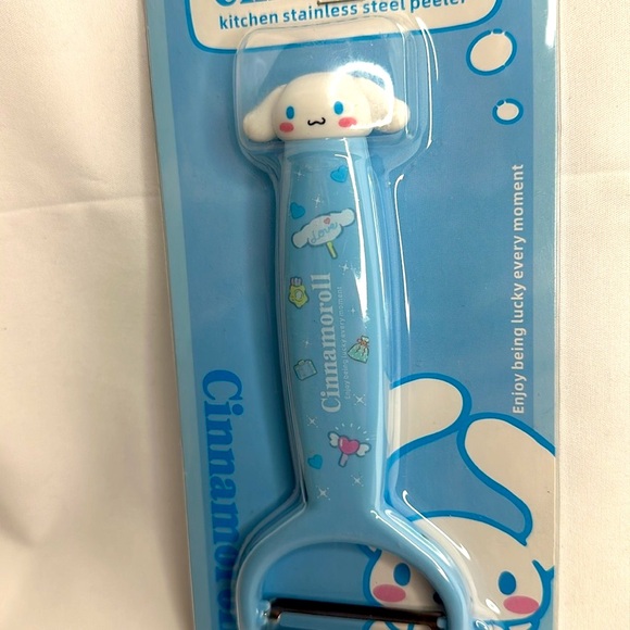 Sanrio Cinnamoroll Stainless Steel Fruit Peeler Tool for Effortless Peel… - Picture 2 of 11